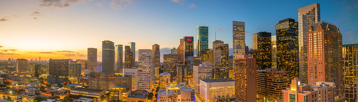 Downtown,Houston,Skyline,In,Texas,Usa,At,Twilight